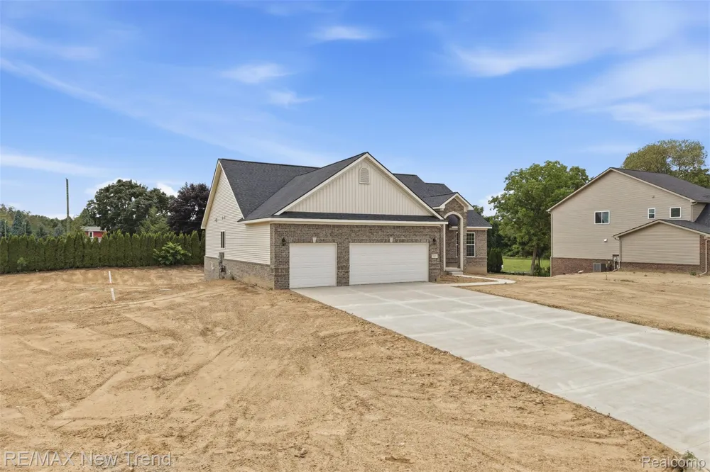 2021 Crested Butte Drive White Lake Charter Township, MI 48383