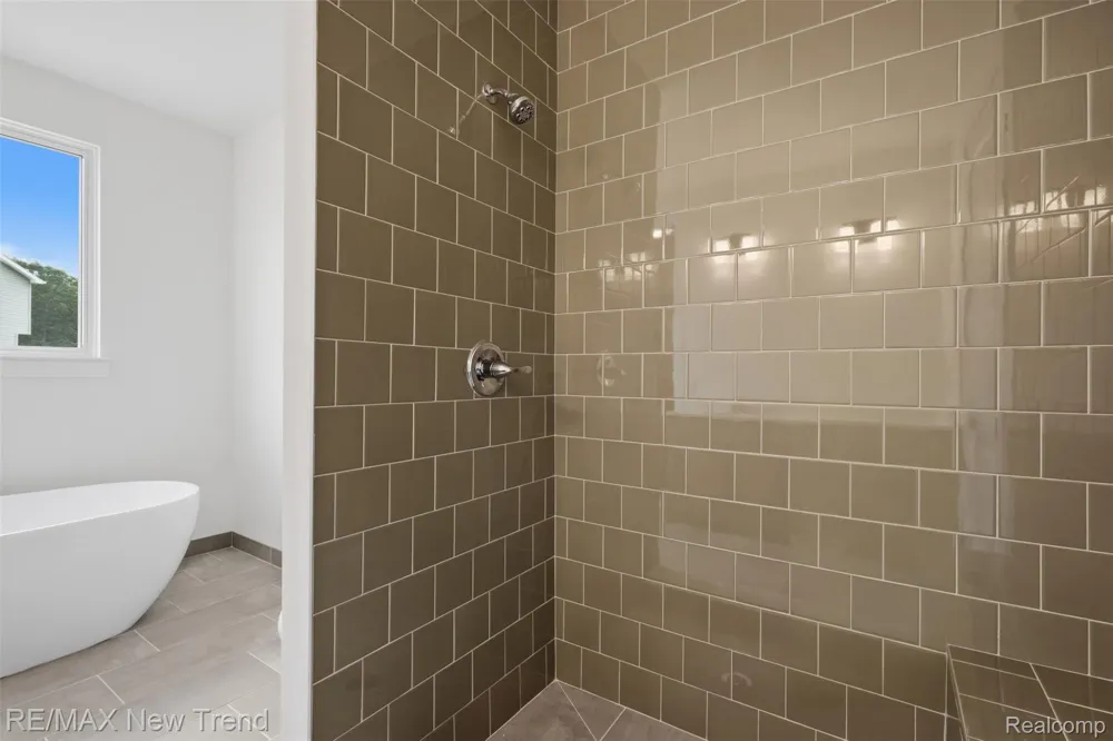 2021 Crested Butte Drive White Lake Charter Township, MI 48383