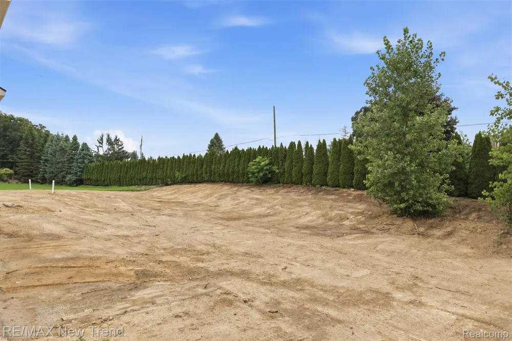 2021 Crested Butte Drive White Lake Charter Township, MI 48383