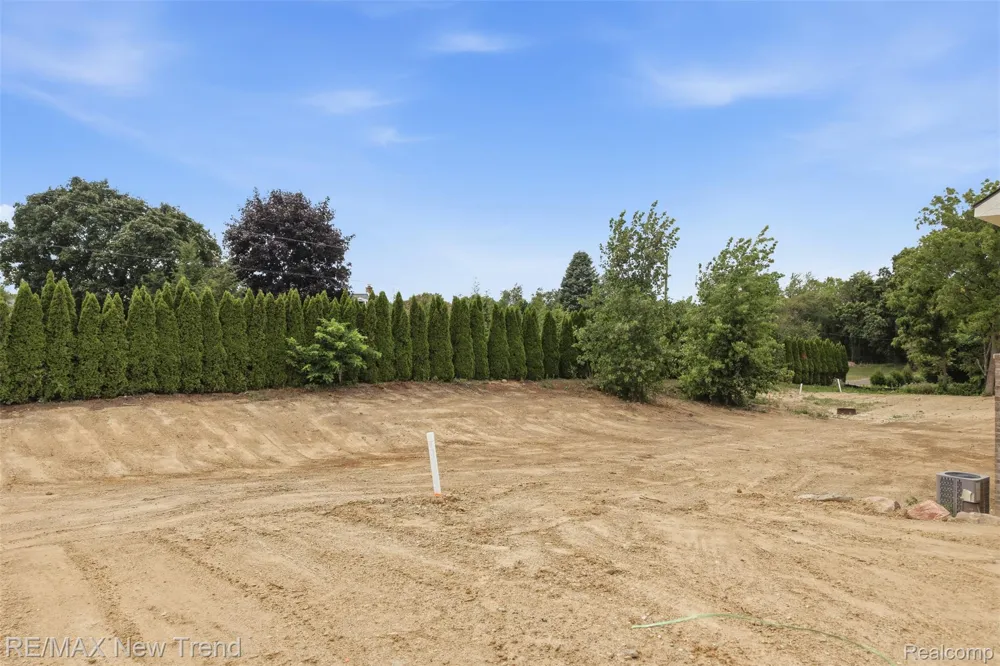 2021 Crested Butte Drive White Lake Charter Township, MI 48383