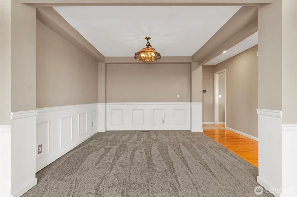 7685 Esther Place NW Silverdale, WA 98383