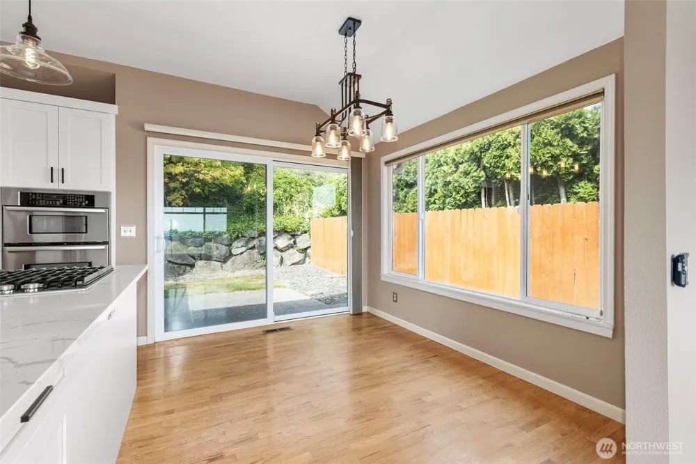 7685 Esther Place NW Silverdale, WA 98383