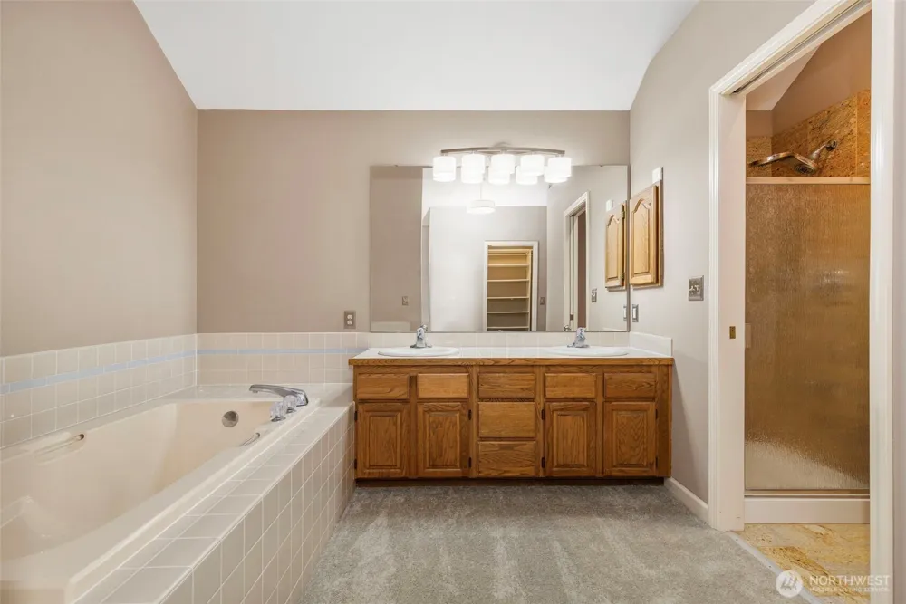 7685 Esther Place NW Silverdale, WA 98383