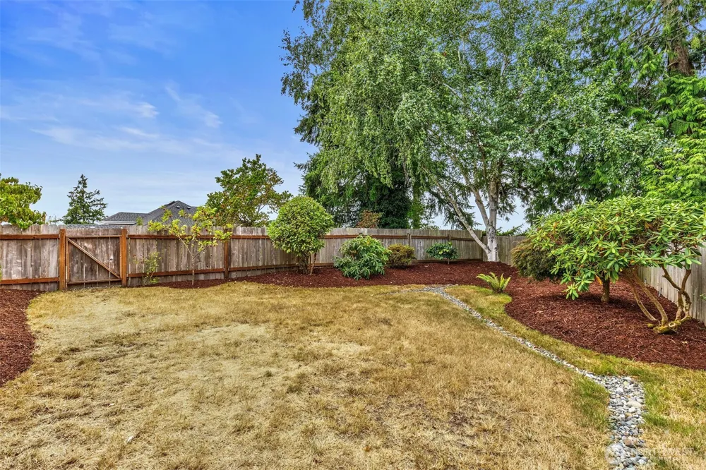 7685 Esther Place NW Silverdale, WA 98383