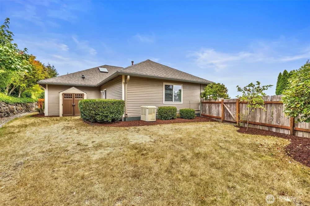 7685 Esther Place NW Silverdale, WA 98383