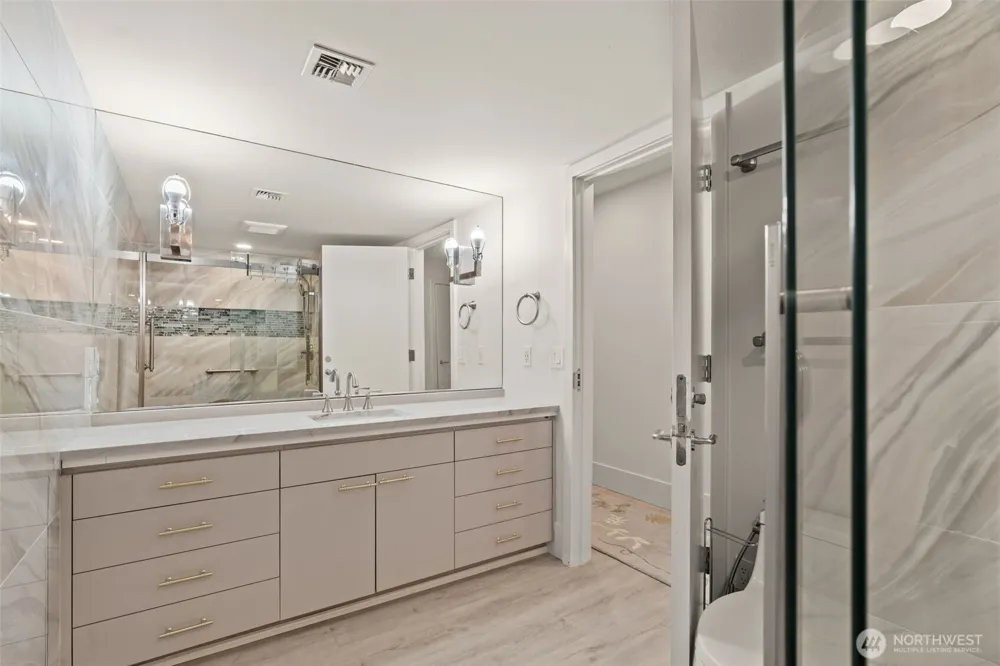 101 99th Avenue NE #101 Bellevue, WA 98004