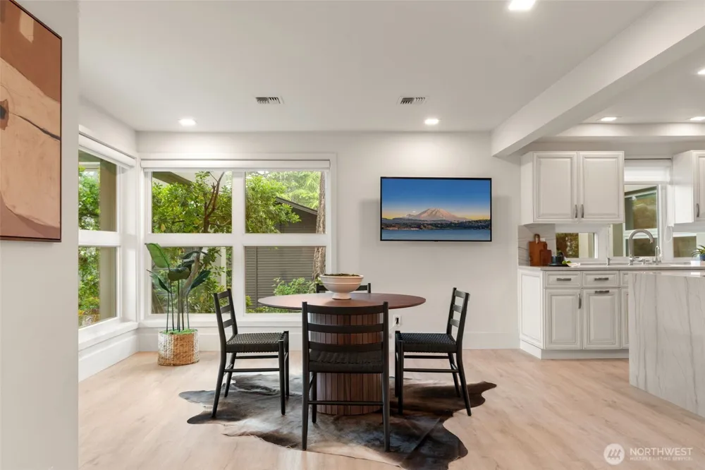 101 99th Avenue NE #101 Bellevue, WA 98004