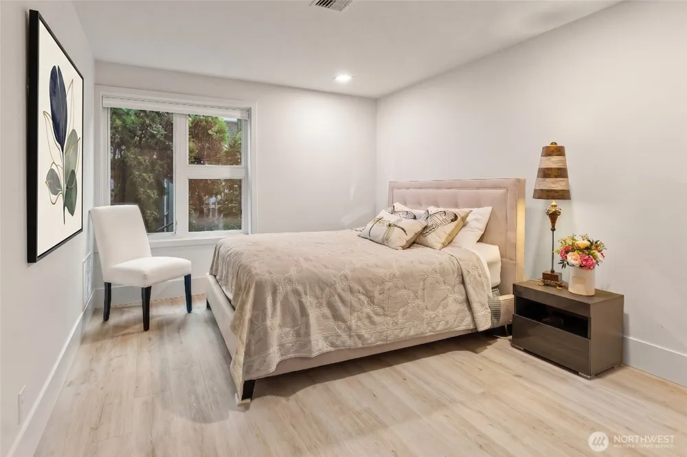101 99th Avenue NE #101 Bellevue, WA 98004