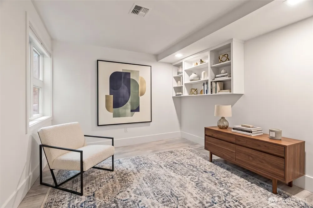 101 99th Avenue NE #101 Bellevue, WA 98004