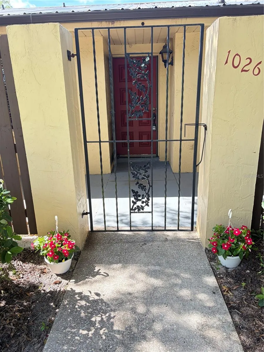 1026 MEDINAH DRIVE Winter Haven, FL 33884