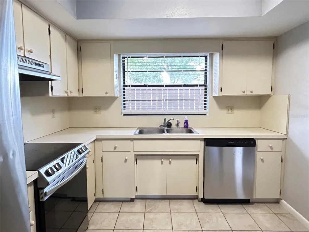 1026 MEDINAH DRIVE Winter Haven, FL 33884