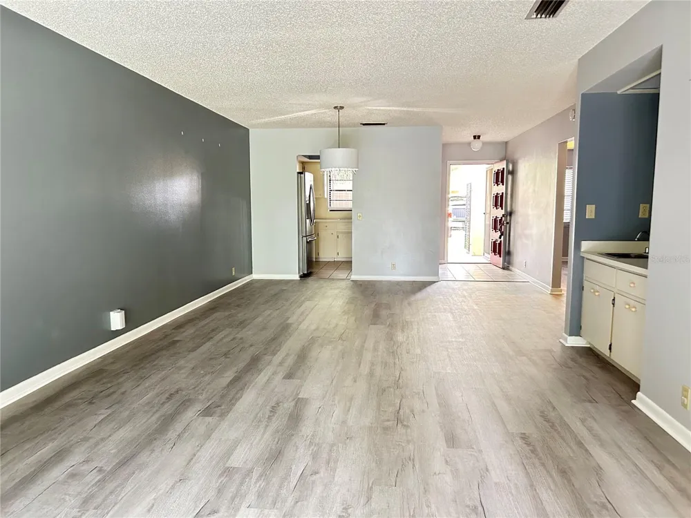 1026 MEDINAH DRIVE Winter Haven, FL 33884