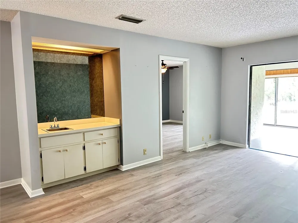 1026 MEDINAH DRIVE Winter Haven, FL 33884