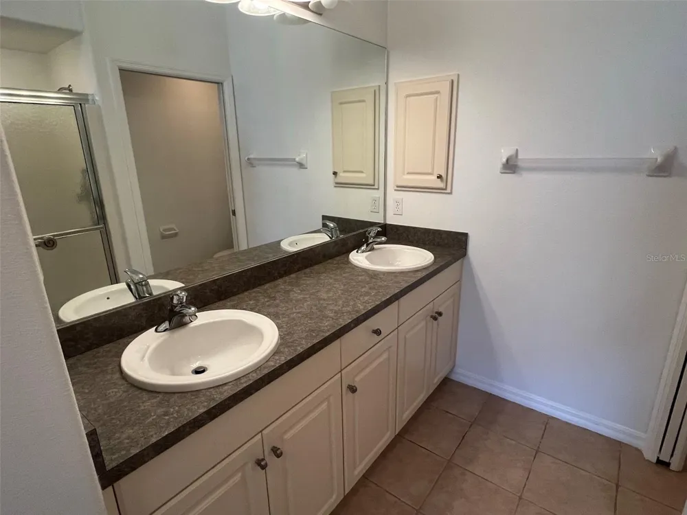 4270 VICENZA DRIVE #B40 Venice, FL 34293
