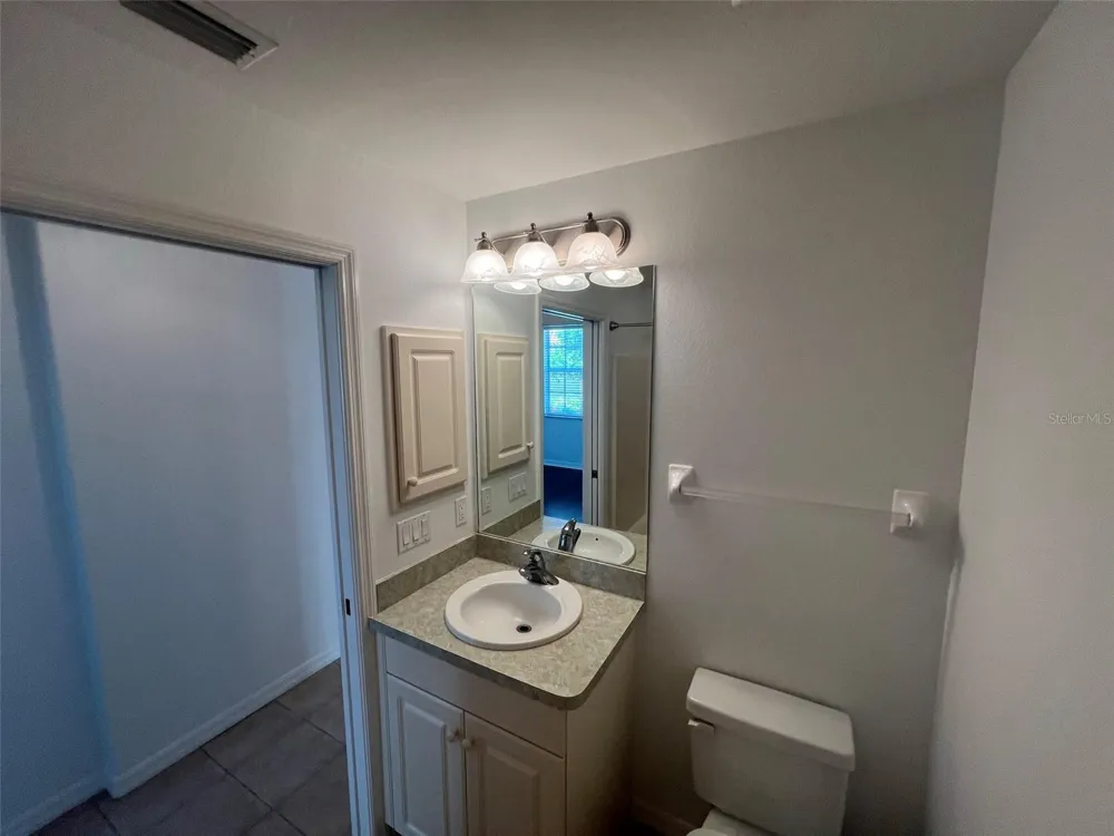 4270 VICENZA DRIVE #B40 Venice, FL 34293