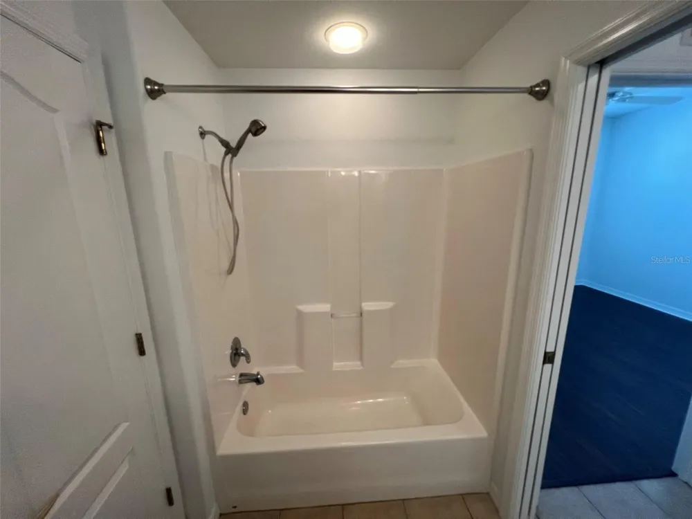 4270 VICENZA DRIVE #B40 Venice, FL 34293