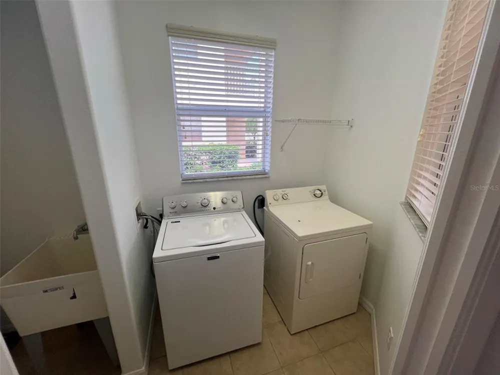 4270 VICENZA DRIVE #B40 Venice, FL 34293