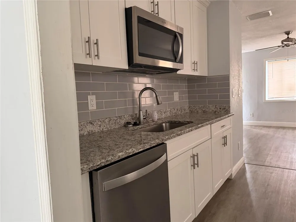 4735 21ST AVENUE St Petersburg, FL 33713