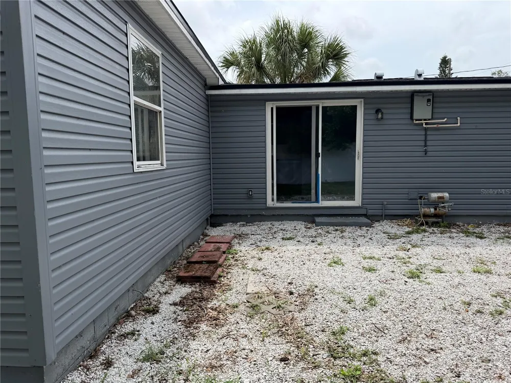4735 21ST AVENUE St Petersburg, FL 33713