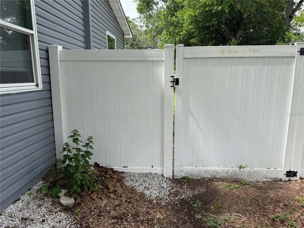 4735 21ST AVENUE St Petersburg, FL 33713