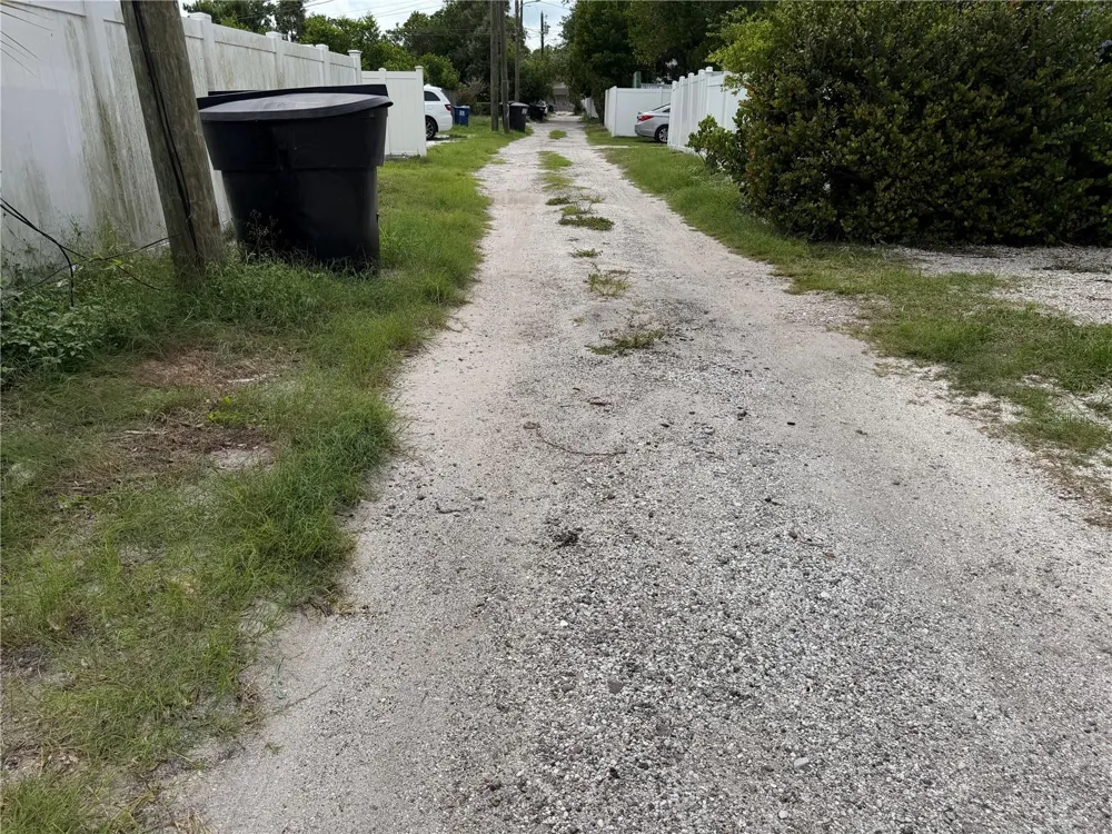 4735 21ST AVENUE St Petersburg, FL 33713