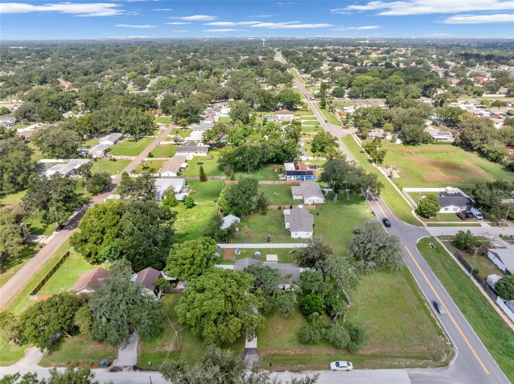 1002 KAY JEAN DRIVE Valrico, FL 33594