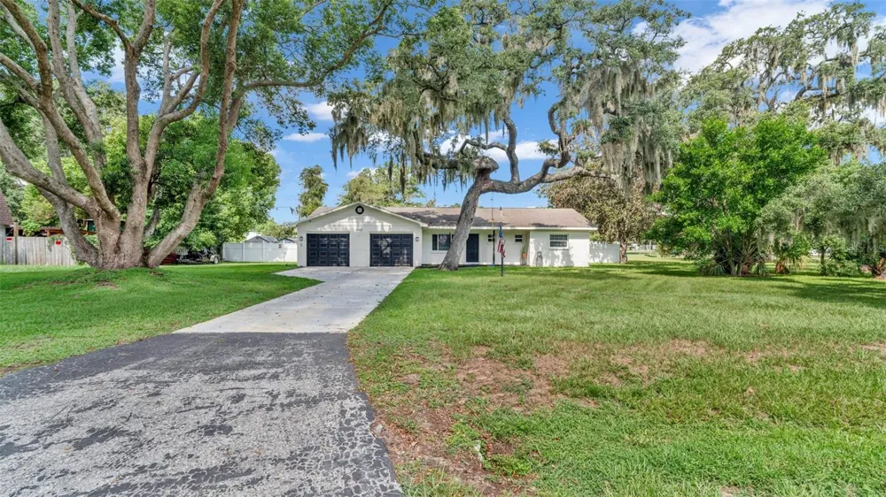 1002 KAY JEAN DRIVE Valrico, FL 33594