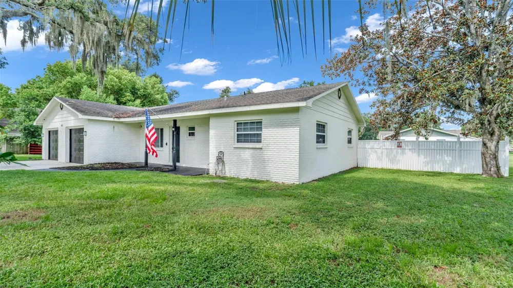 1002 KAY JEAN DRIVE Valrico, FL 33594