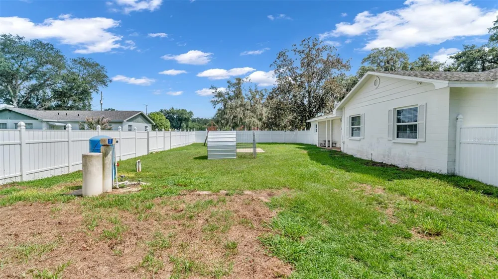 1002 KAY JEAN DRIVE Valrico, FL 33594