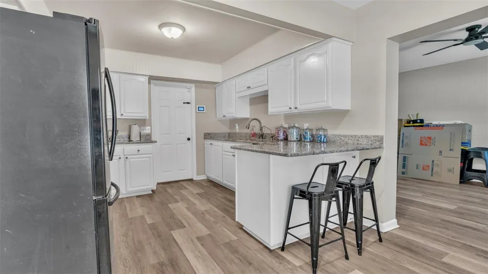 1002 KAY JEAN DRIVE Valrico, FL 33594