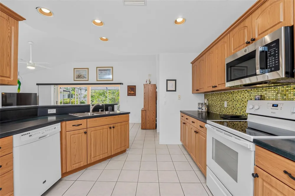 3901 CAPE COLE BOULEVARD Punta Gorda, FL 33955