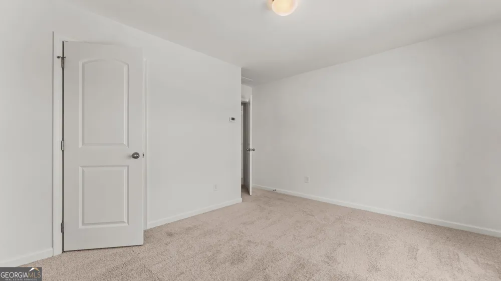 71 Umber LN Newnan, GA 30263