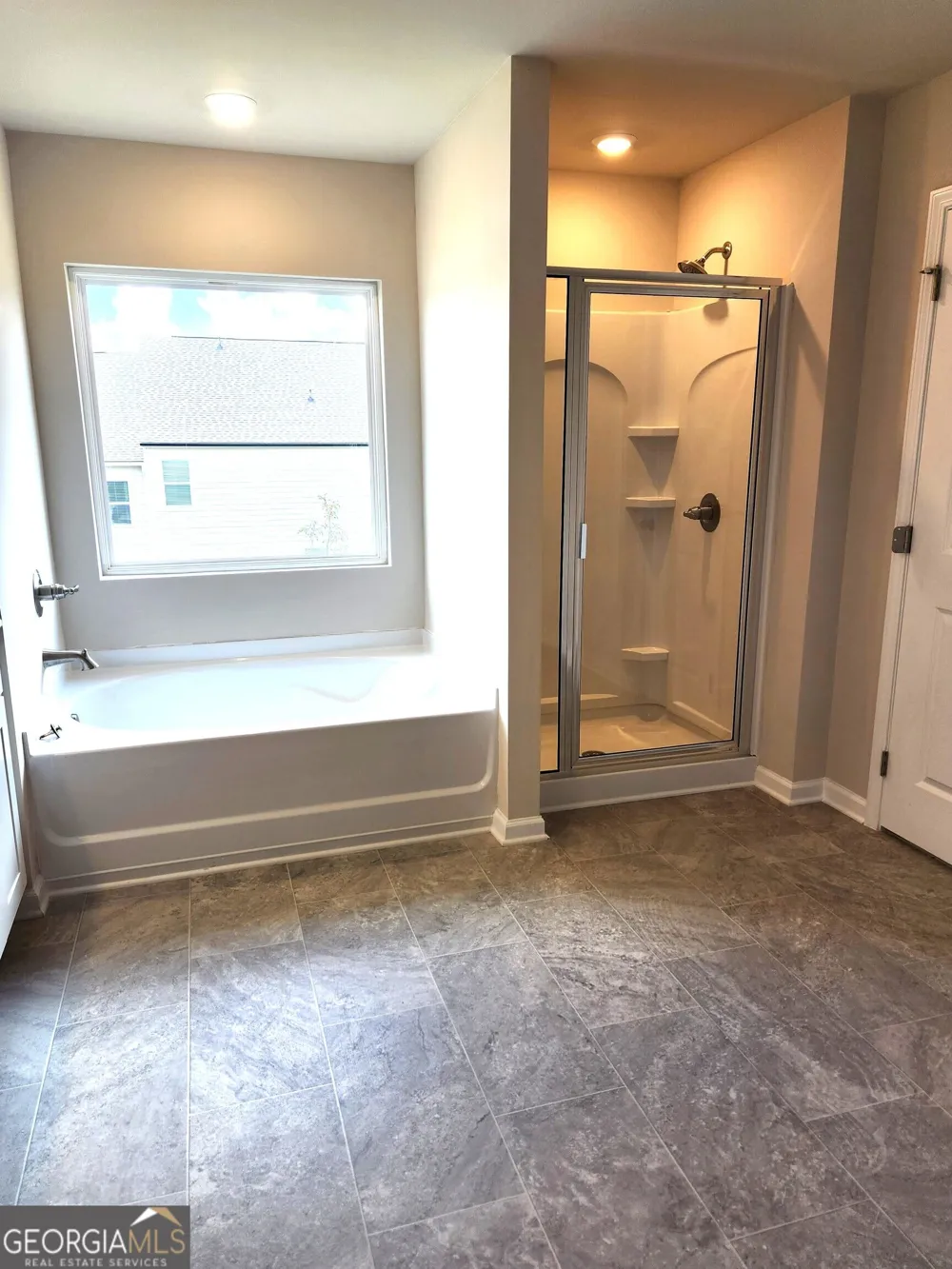 71 Umber LN Newnan, GA 30263