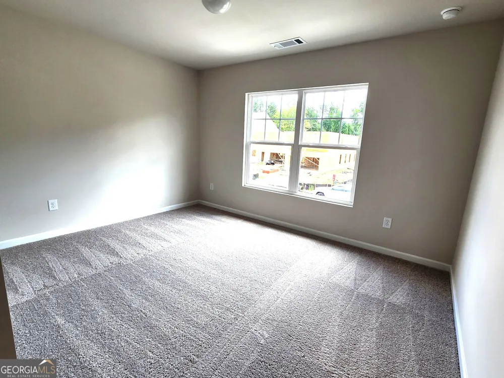 71 Umber LN Newnan, GA 30263