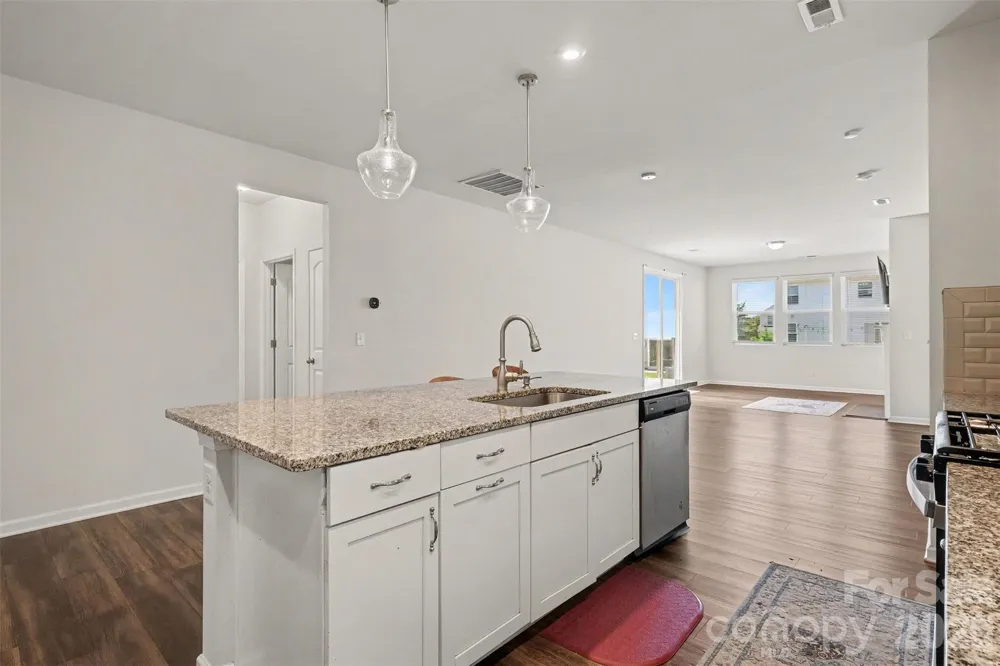 6536 Georgia Oak Road Charlotte, NC 28269