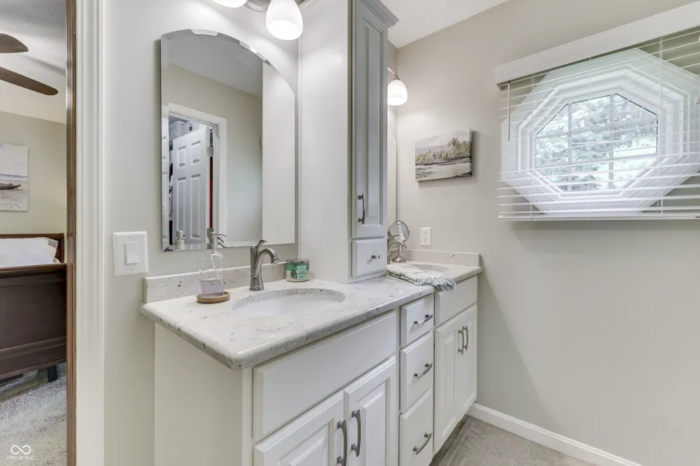 8220 Forward Pass Road Indianapolis, IN 46217