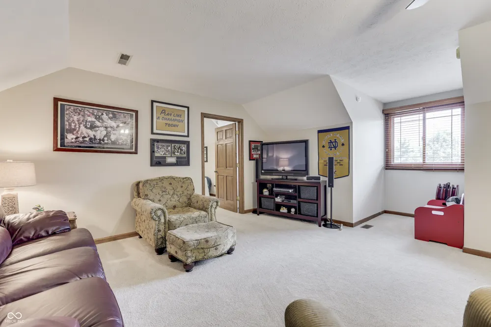 8220 Forward Pass Road Indianapolis, IN 46217
