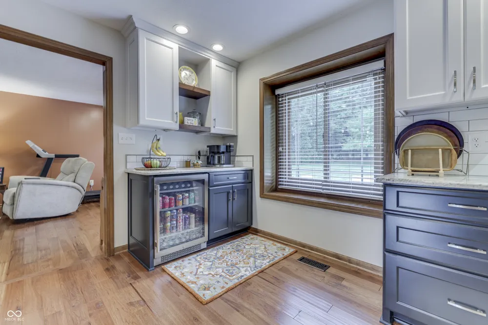 8220 Forward Pass Road Indianapolis, IN 46217