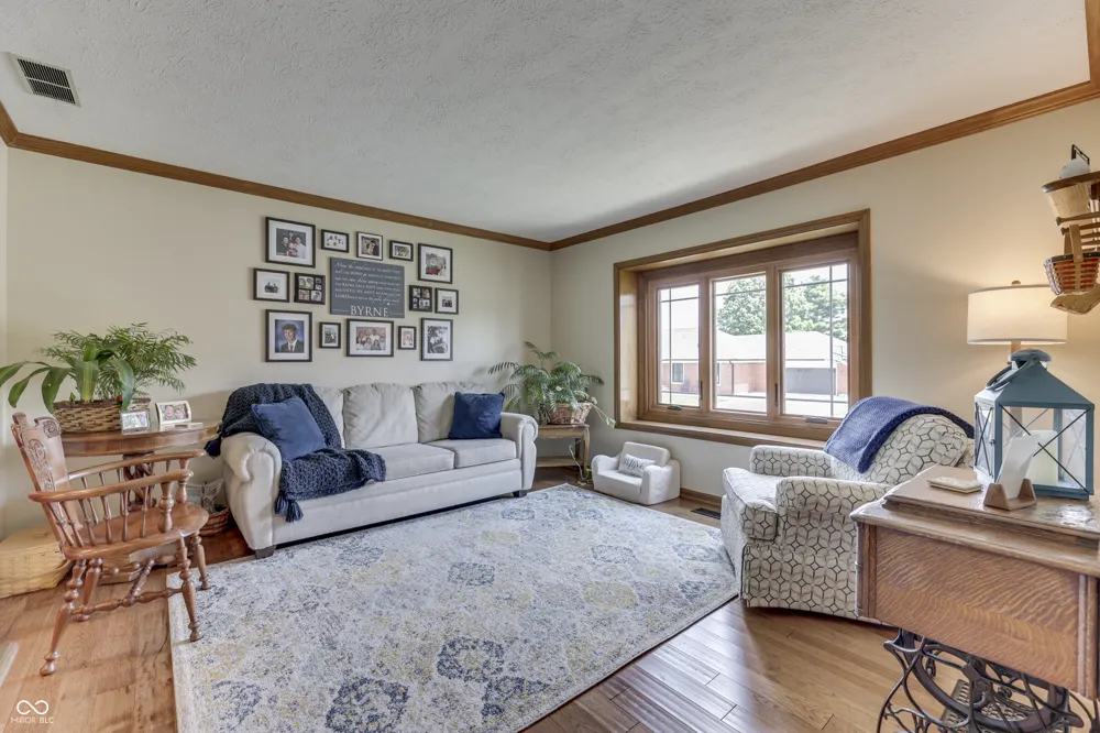 8220 Forward Pass Road Indianapolis, IN 46217