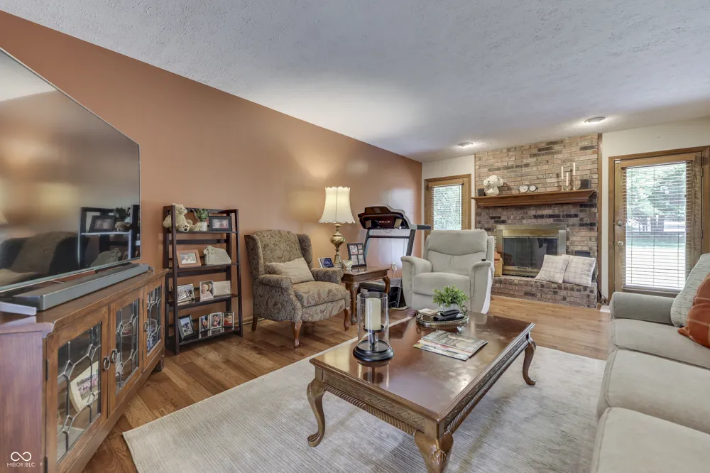 8220 Forward Pass Road Indianapolis, IN 46217