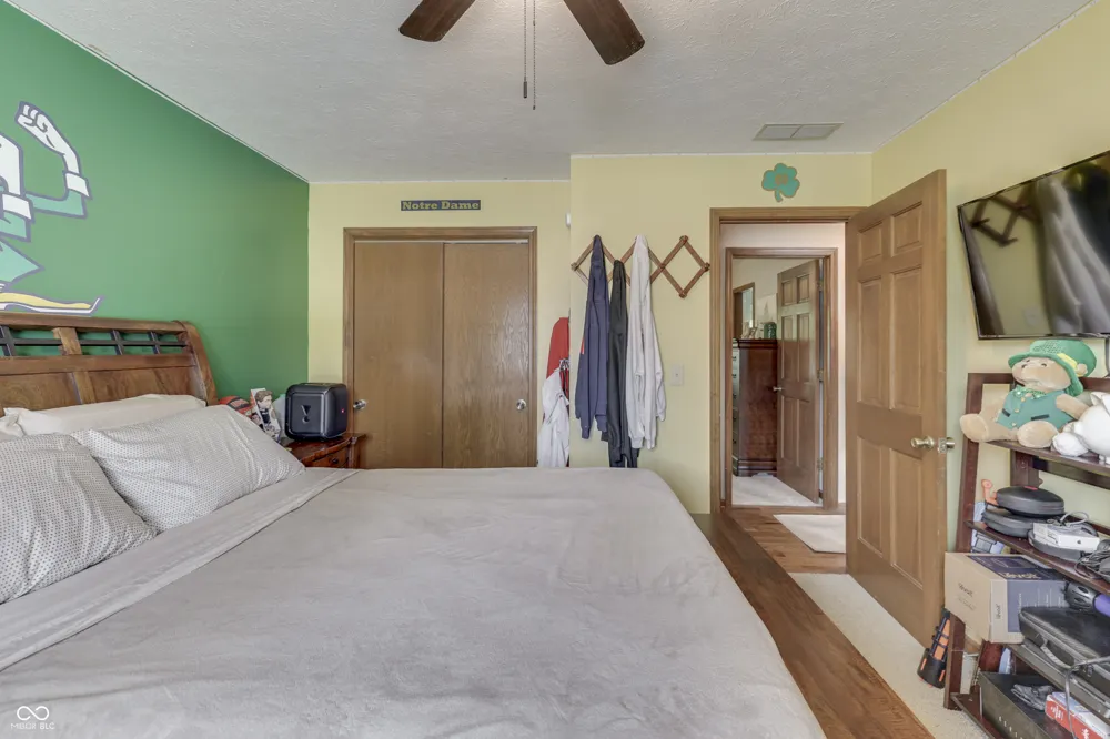 8220 Forward Pass Road Indianapolis, IN 46217