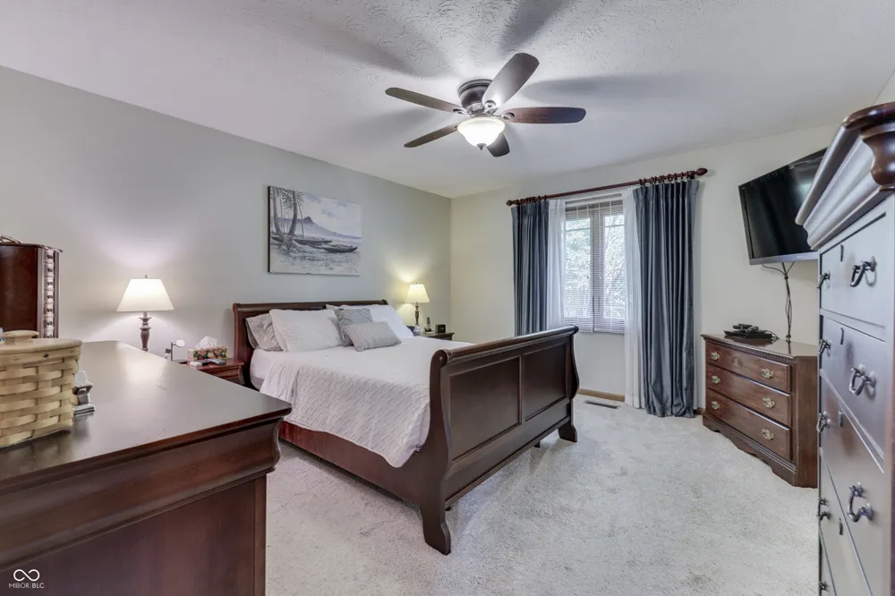 8220 Forward Pass Road Indianapolis, IN 46217