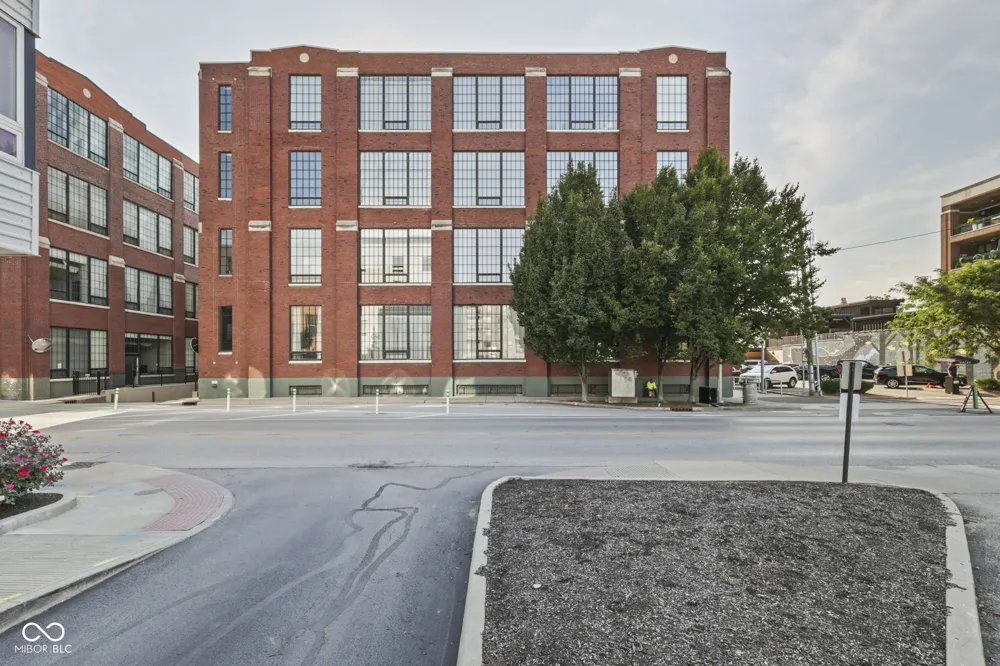 624 E Walnut Street #110 Indianapolis, IN 46204