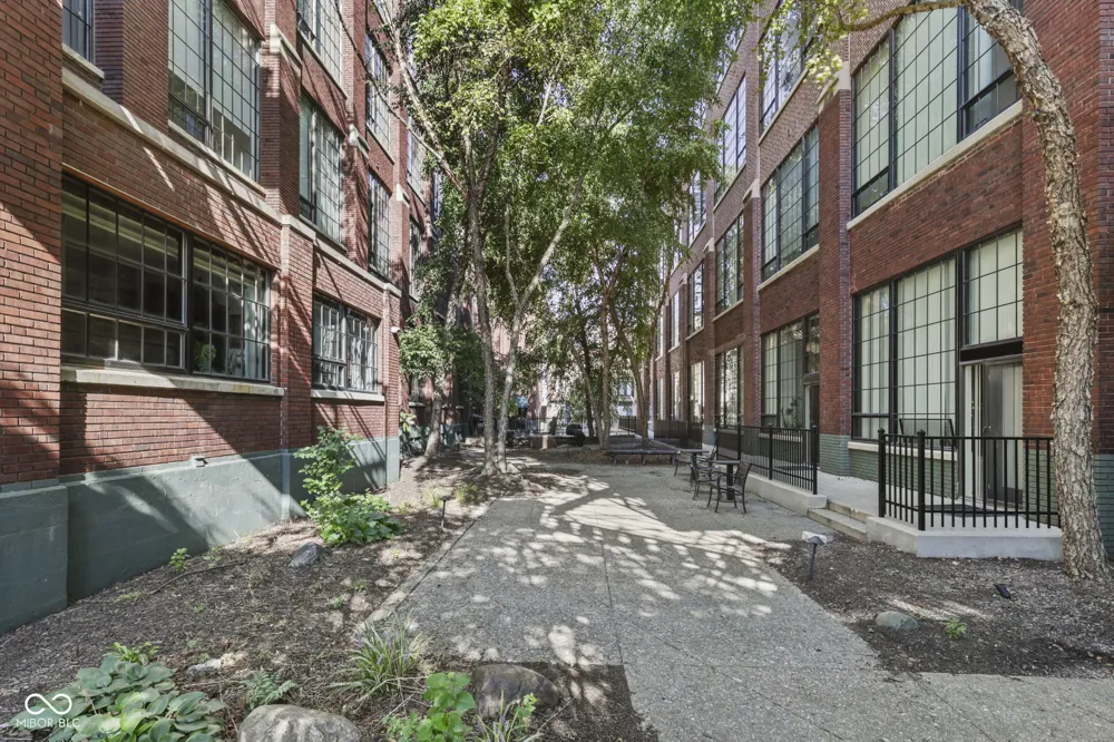 624 E Walnut Street #110 Indianapolis, IN 46204