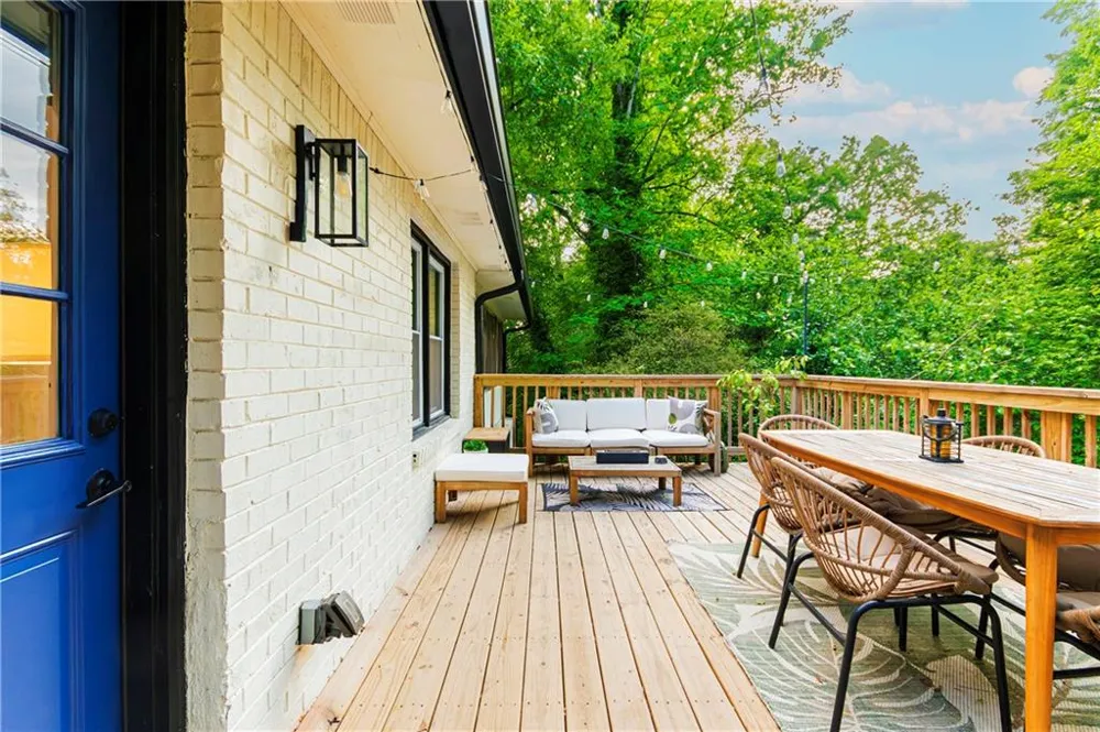 1953 Copperfield Circle Decatur, GA 30035