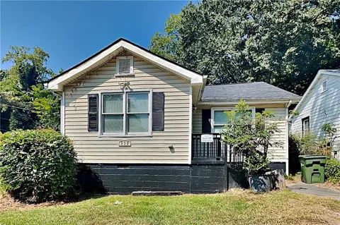 232 Chappell Road NW