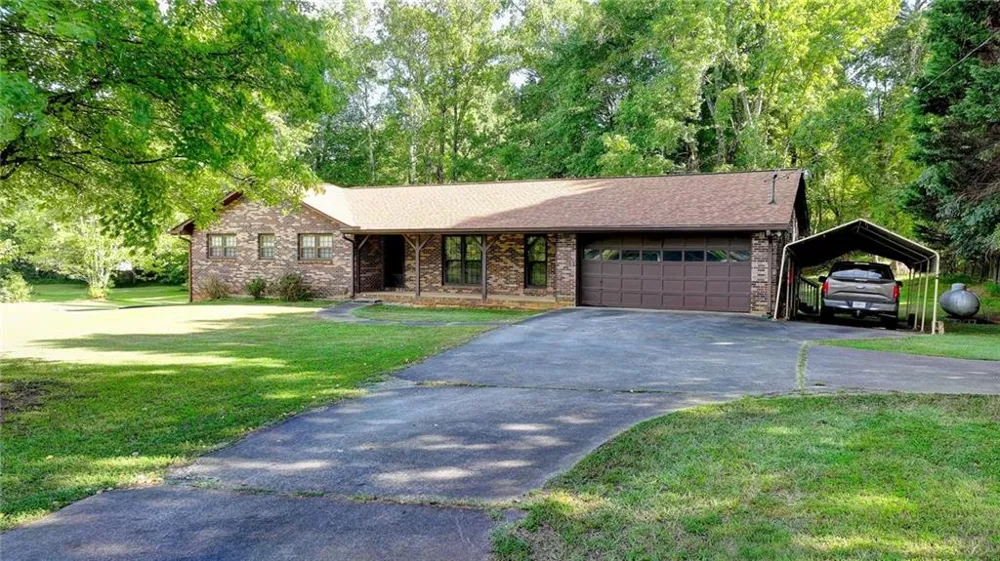 5680 Abbotts Bridge Road Johns Creek, GA 30097