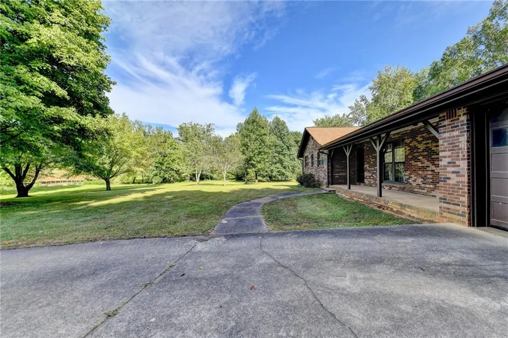 5680 Abbotts Bridge Road Johns Creek, GA 30097