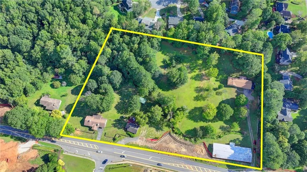 5680 Abbotts Bridge Road Johns Creek, GA 30097