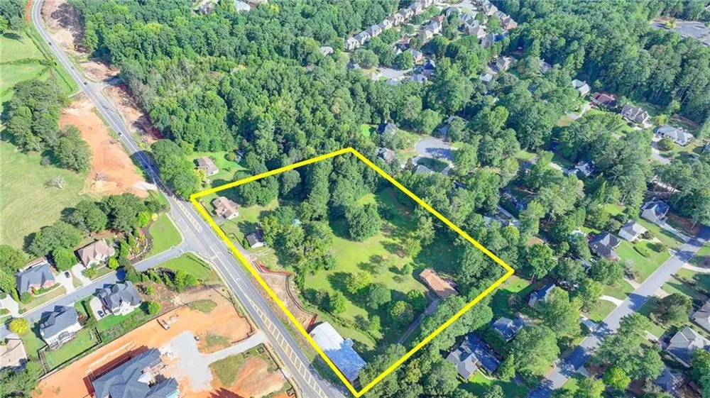 5680 Abbotts Bridge Road Johns Creek, GA 30097